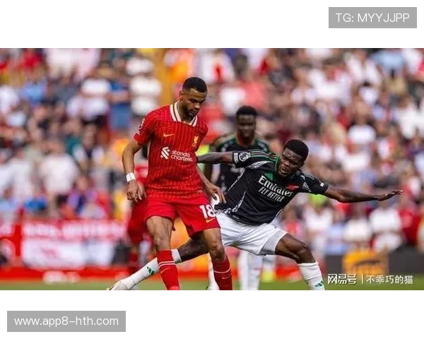 利物浦防线隐患难除，战术调整与人员配置成最大疑问